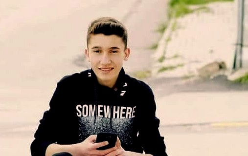 Motosiklet sürücüsü liseliye gözü yaşlı veda Motosiklet sürücüsü liseliye gözü yaşlı veda