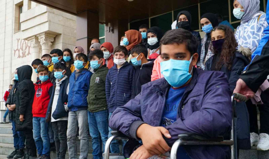 Muş polisi dezavantajlı çocukları ilk defa sinemayla buluşturdu