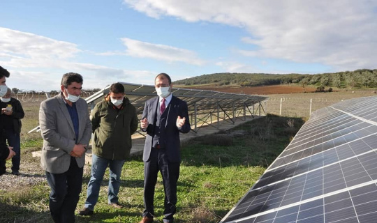 Kaymakam Dolu, güneş enerjili sulama sistemini yerinde inceledi Kaymakam Dolu, güneş enerjili sulama sistemini yerinde inceledi
