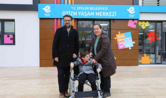 Başkan Atay’dan minik Ata’yı sevindiren hediye