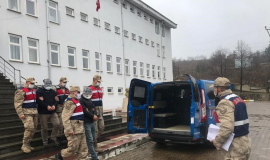Ordu’da telefon kablo hırsızlığı yapan 2 kişi yakalandı Ordu’da telefon kablo hırsızlığı yapan 2 kişi yakalandı