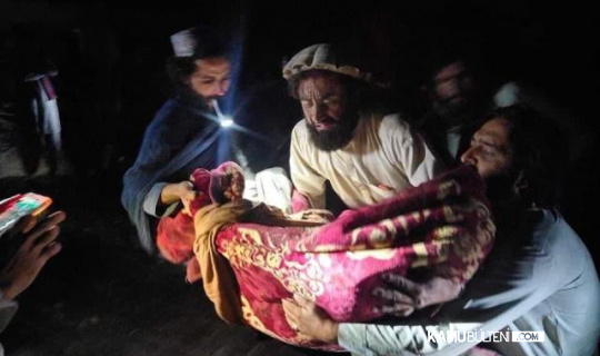Afganistan’da Deprem Darmadağın Etti 950 Ölü