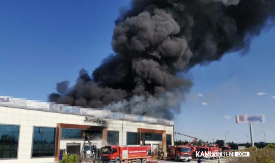Konya’da Fabrikada Yangın Ankara Yolu Trafiğe Kapatıldı