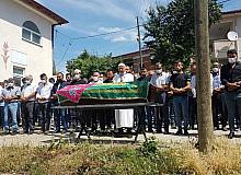 Karnındaki bebeği ile ölen genç kadının toprağa verildi