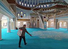 Hakkari’de camiler dezenfekte edildi