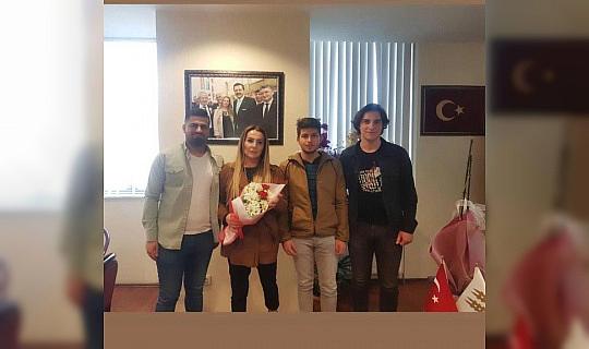 Edirne’de üniversite öğrencilerinden TOBB Edirne Bölge Temsilcisi ve KGK Başkanı Aslan’a ziyaret