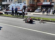 Motosiklet yayaya çarptı: 2 yaralı