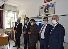 Vali Arslantaş öğrencilere başarılar diledi
