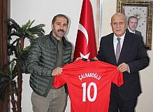 Başkan Pekmezci’ye 10 numaralı forma