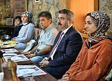 Kritik edebiyat sohbetleri devam ediyor