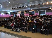 Tatvan Meslek Yüksekokulunda öğrencilere “İnsan İnsana” adlı seminer düzenlendi