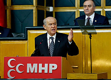 Bahçeli’den Sezen Aksu’ya Sert Tepki