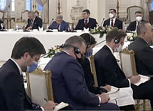 Cumhurbaşkanı Erdoğan Konuştu, Onlar Not Aldı