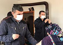 Sağlık çalışanlarının köylerdeki aşı çalışması sürüyor