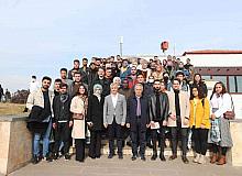 Tahmazoğlu, üniversite öğrencileri ile bir araya geldi