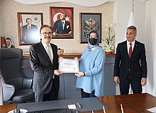 Vali Kızılkaya’dan başarılı personele teşekkür belgesi