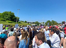 CHP Çağrı Yaptı Vatandaş Atatürk Havalimanında Eylemde