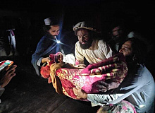 Afganistan’da Deprem Darmadağın Etti 950 Ölü
