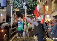 İstiklal Caddesi'nde bulunan beton saksılar kaldırılıyor